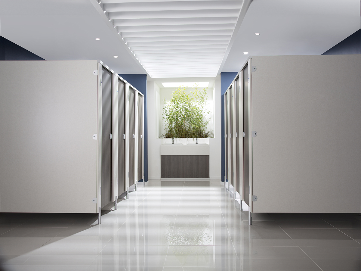 Durable Public Commercial Phenolic Washroom Shower Cubicles 3