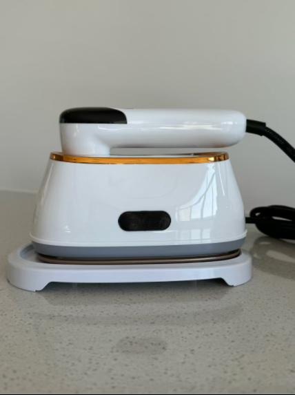 Innovative Steam Iron with Advanced Features