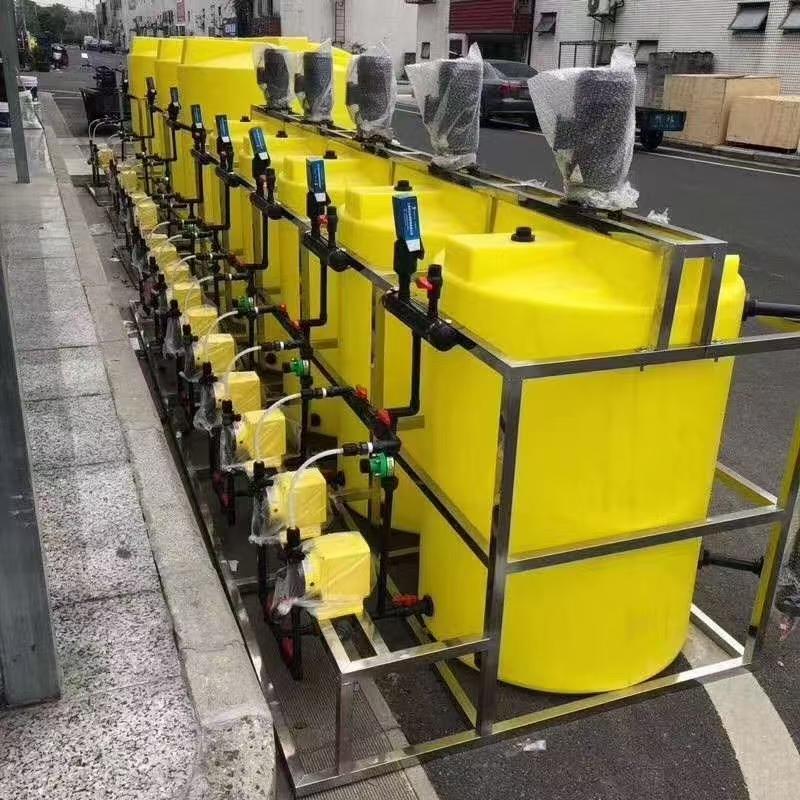 湖北黄冈 定制加药箱 水处理加药桶 耐酸加药储罐 塑料防腐蚀 2