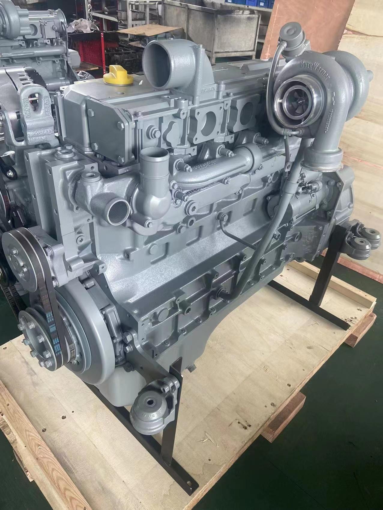 Six-cylinder water-cooled diesel engine Deutz BF6M 1013