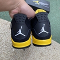 Air Jordan 4 Thunder Mid AJ4