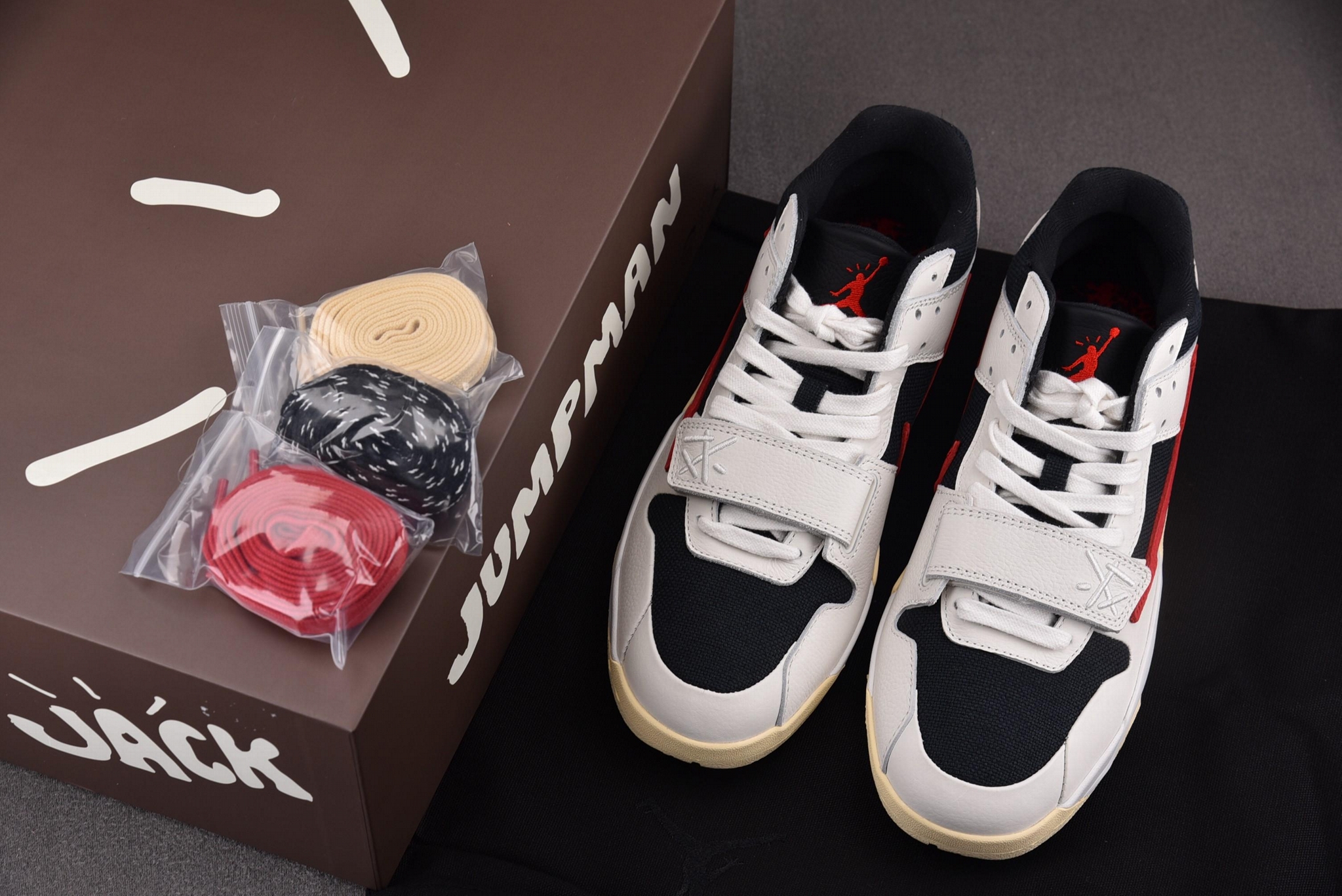 Travis Scott x Jordan Jumpman Jack TR“University Red”TS 15