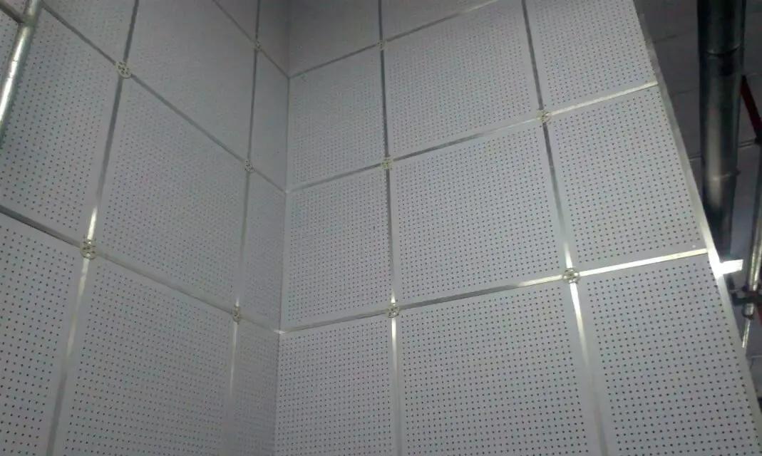 A級防火穿孔復合吸音板吊頂牆面泵房現貨供應