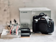 Canon EOS 5D Mark IV DSLR Camera