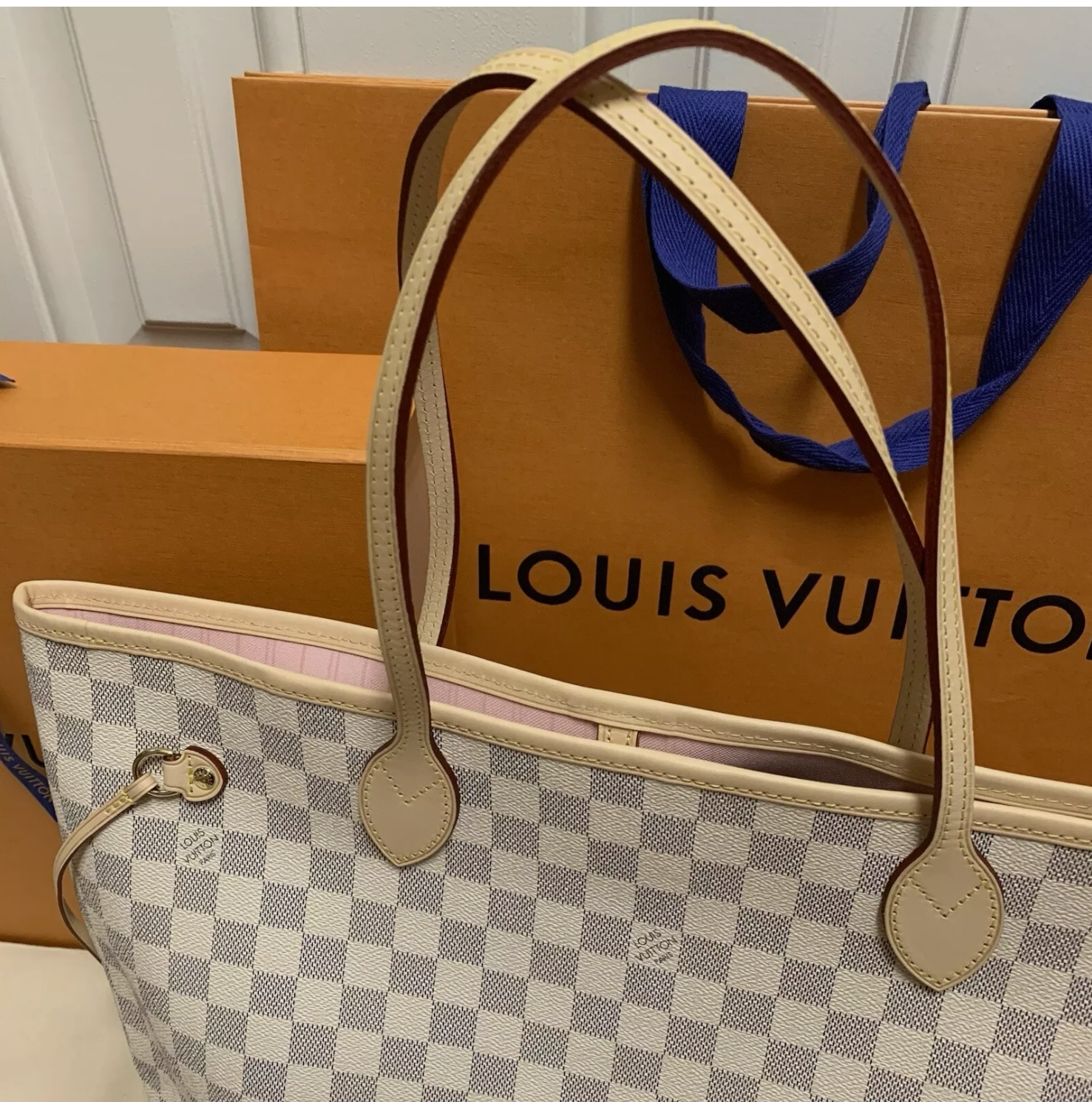 LV Women Tote LOUIS VUITTON Neverfull MM Tote Bag Damier Azur Pink GIFT SET BOX