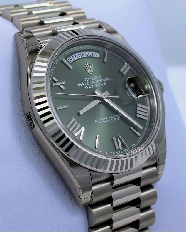 Rolex President 40mm Day-Date 228239 18K White Gold Green Roman Dial luxury men