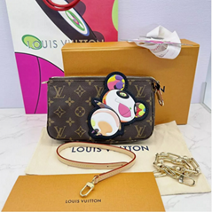               Takashi Murakami New Pochette Accessoire M13440 2025     ag cheap 