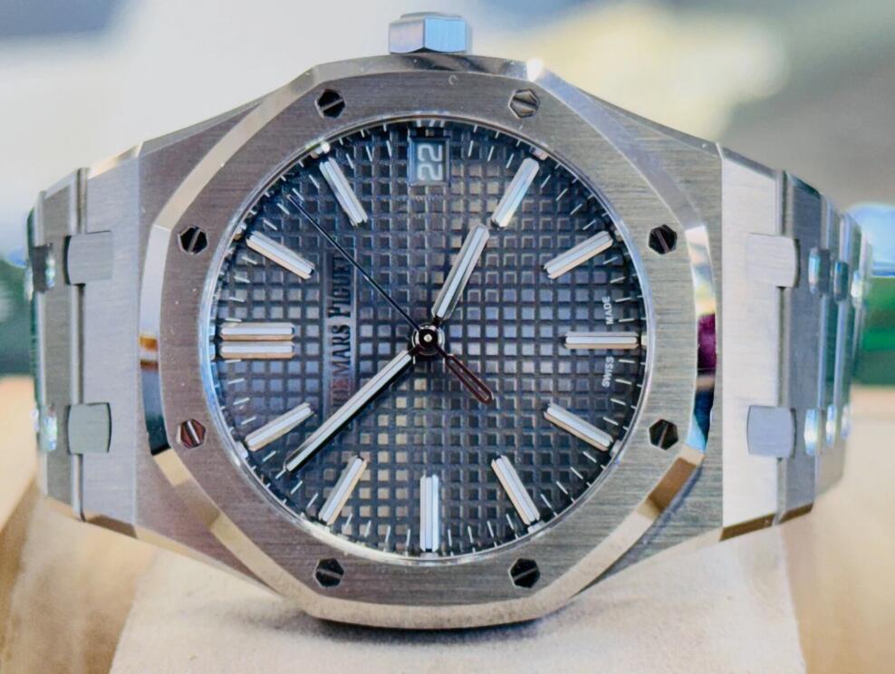 Audemars Piguet Royal Oak Automático 15510ST.OO.1320ST.10 Esfera Gris 41mm Acero