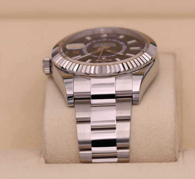 Rolex Sky-Dweller Blue Dial Oyster 336934 buy swiss automatic watch movement Men