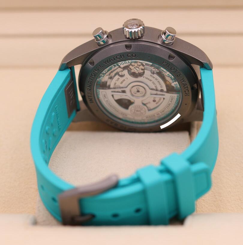 IWC Pilot’s Watch Chronograph 41 Mercedes AMG Petronas IW388108 – 2025