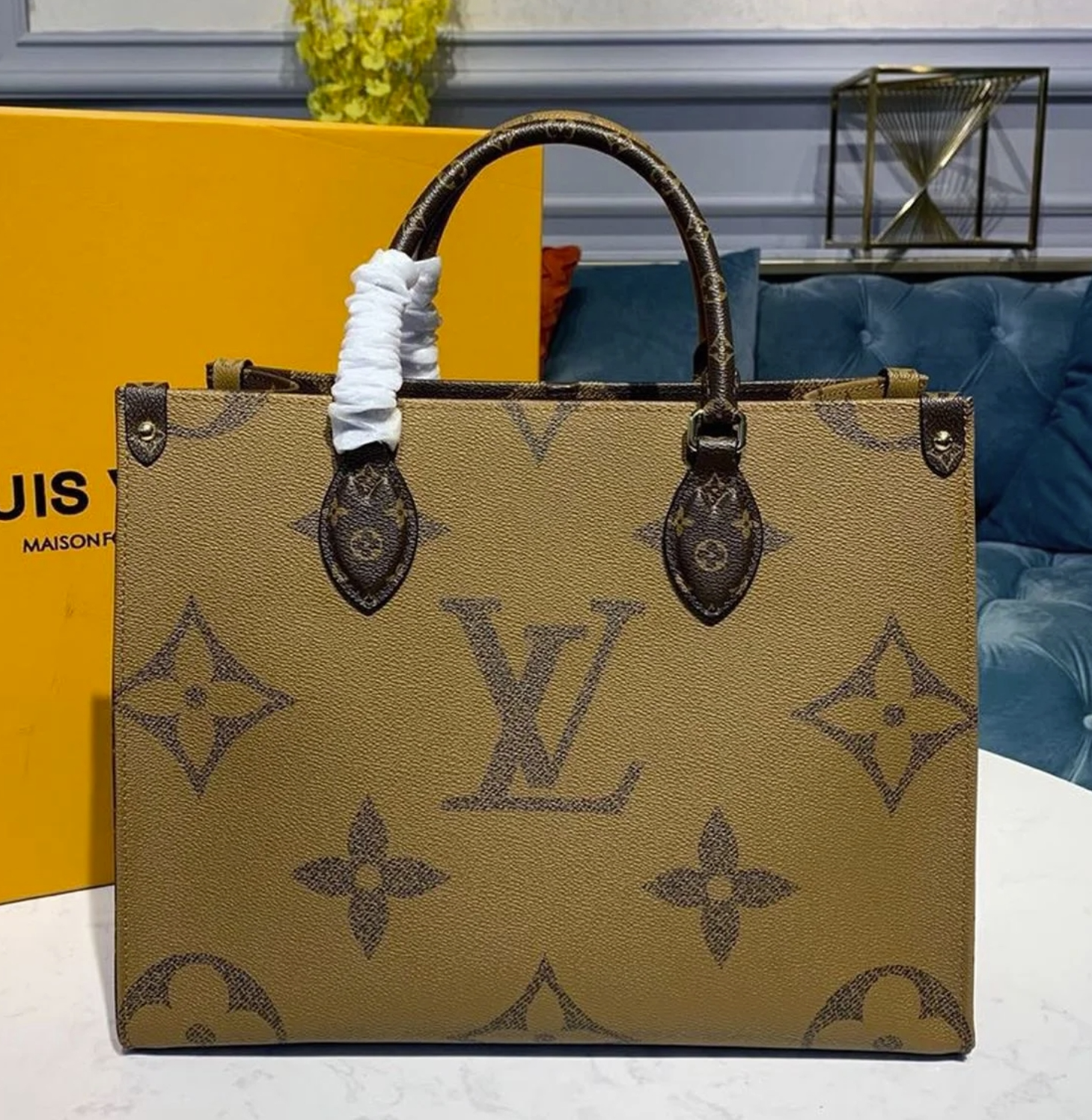 Louis Vuitton OnTheGo Bag 34cm Monogram Giant/Monogram Reverse Canvas Spring/Summer Collection M44577, Brown/Tan