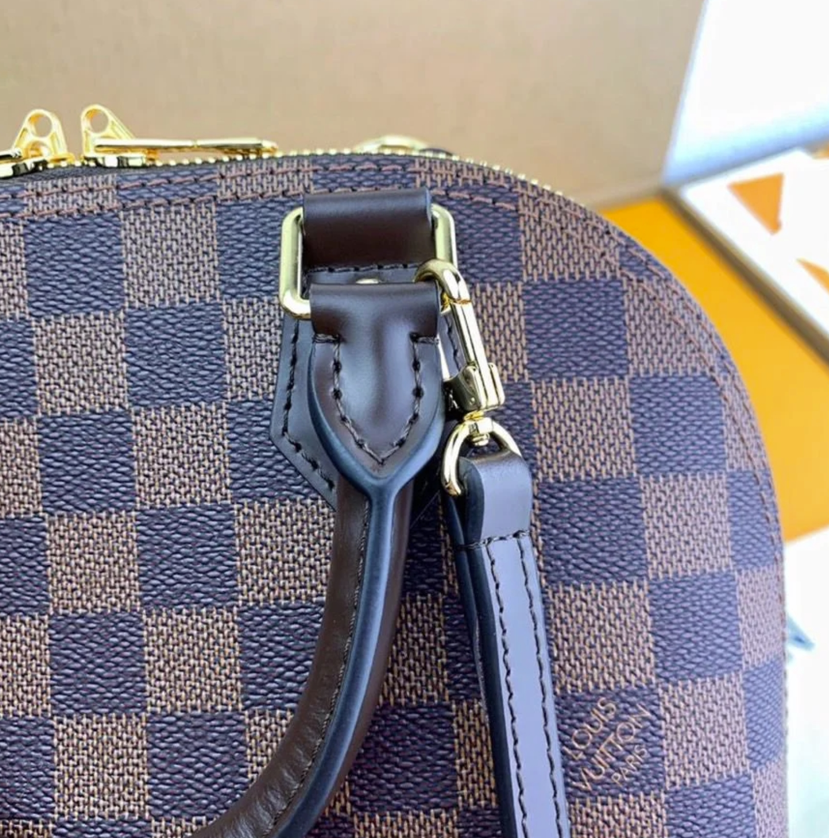 Louis Vuitton Avenue Sling Bag 32cm Monogram Canvas Spring/Summer Collection M41719, Brown