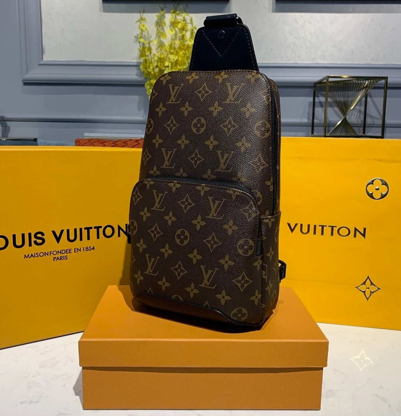 Louis Vuitton Avenue Sling Bag 32cm Monogram Canvas Spring Summer LV handbag bag