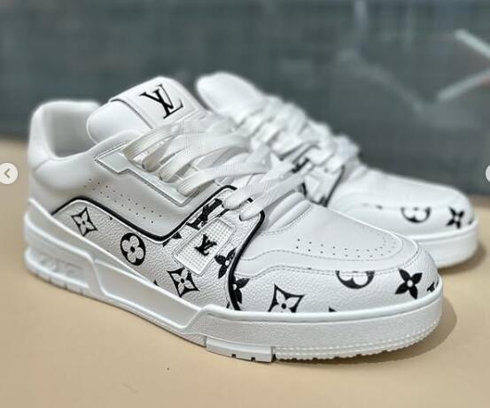               1AHDK8     rainer Sneaker translucent PVC Monogram Spring 2025 men 17
