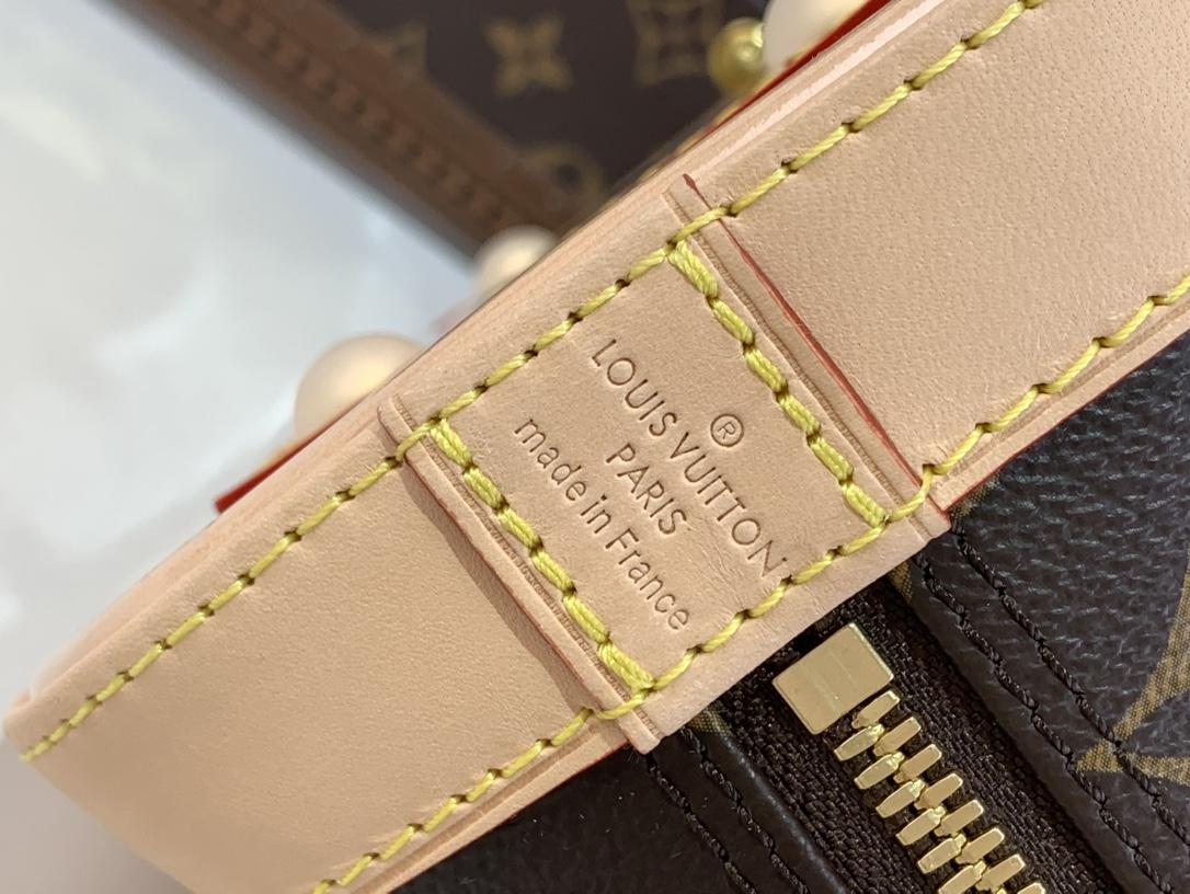 Shop LV Louis Vuitton M46990 Alma BB Monogram Handbags golden padlock keys crossbody bag