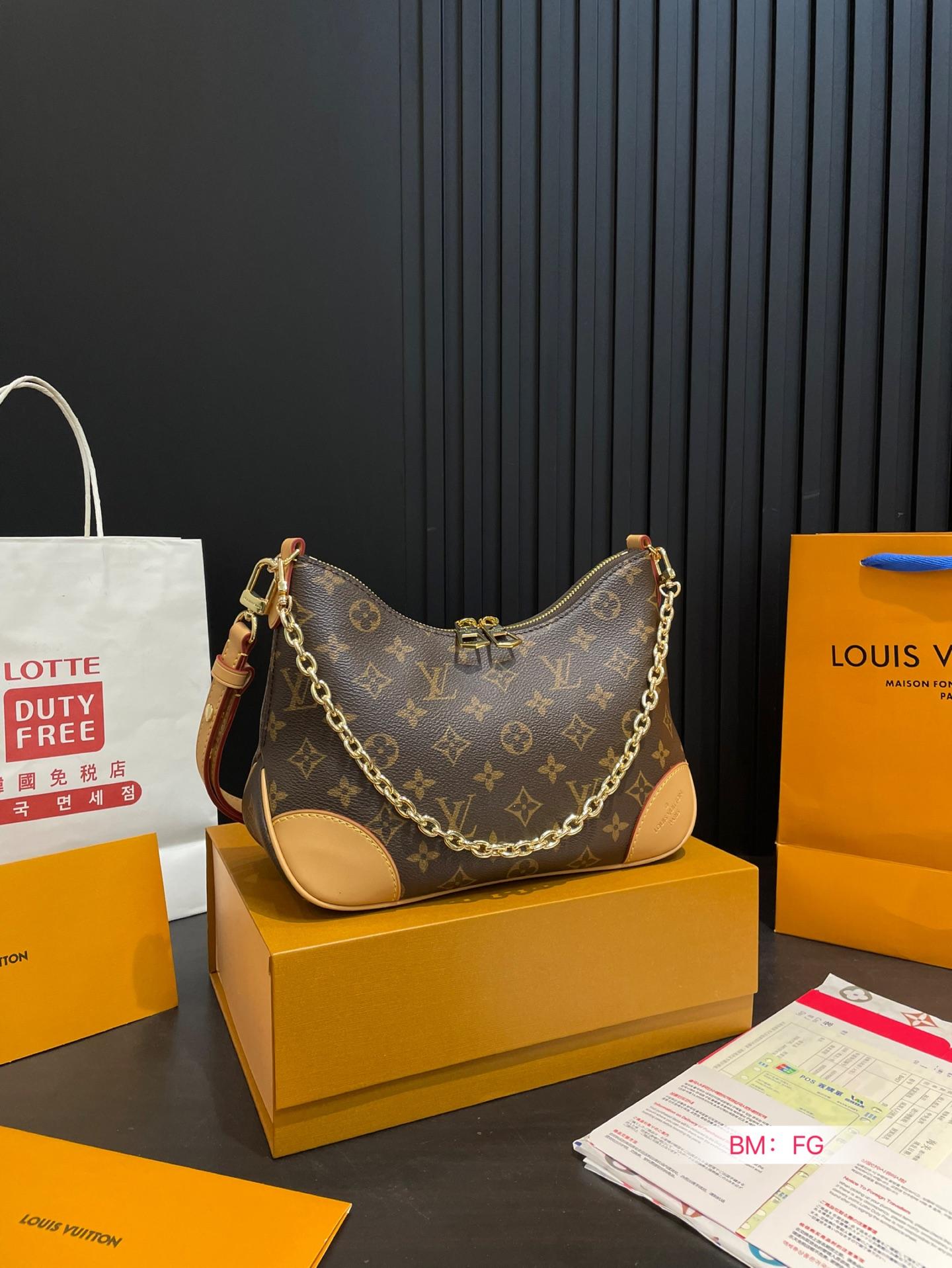 LOUIS VUITTON M45832 Boulogne PM Monogram double-zip clutch shoulder chain bag 