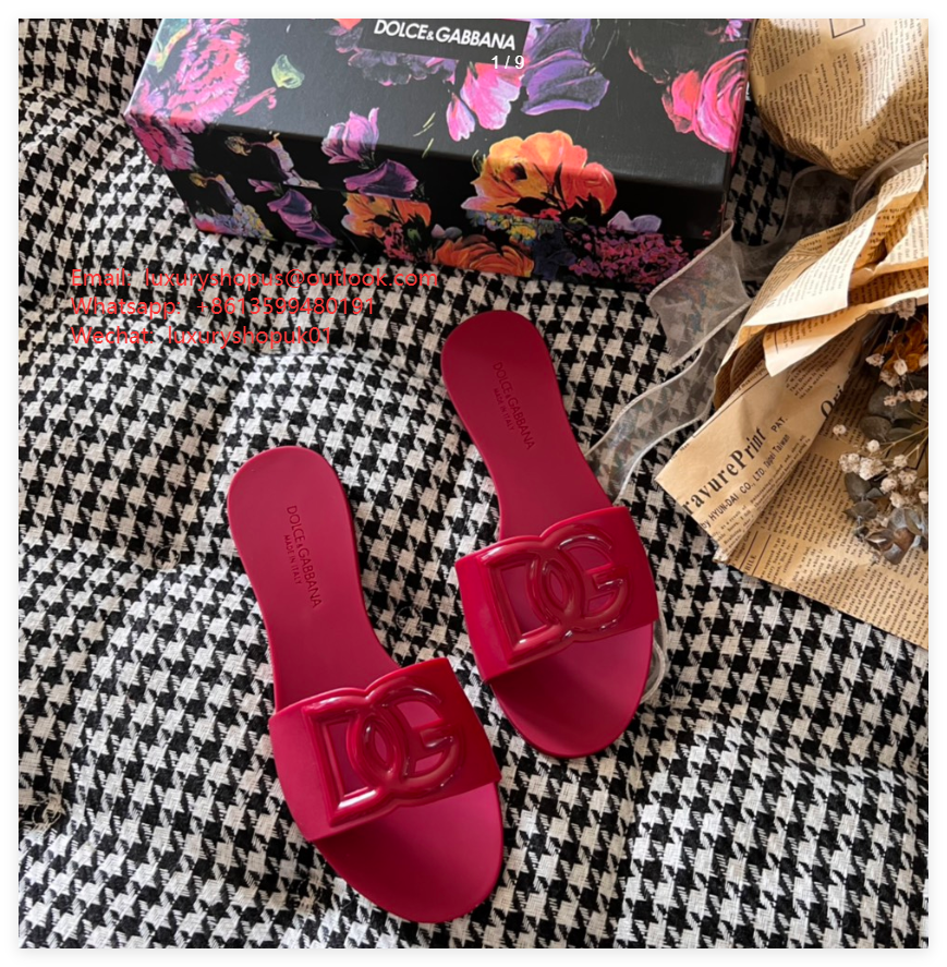Dolce & Gabbana DG Cut-Out Detailed Slides Women design luxury summer DG sandals