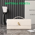 Bottega Veneta Pouch Andiamo Clutch Handle tote bag Intrecciato woven luxury bag