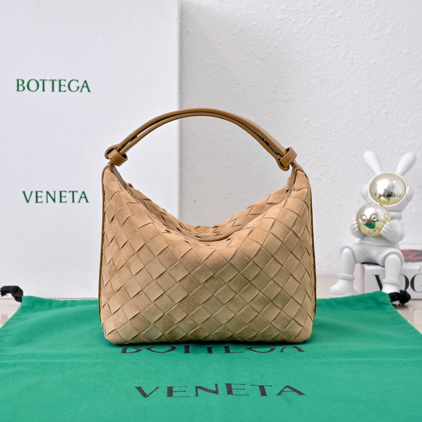 Bottega Veneta Navy Indigo Mini Wallace Bag Intrecciato woven calfskin denim shoulder bag