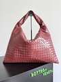 Bottega Veneta Hop Intrecciato Large leather tote bag shop design handbag cheap 