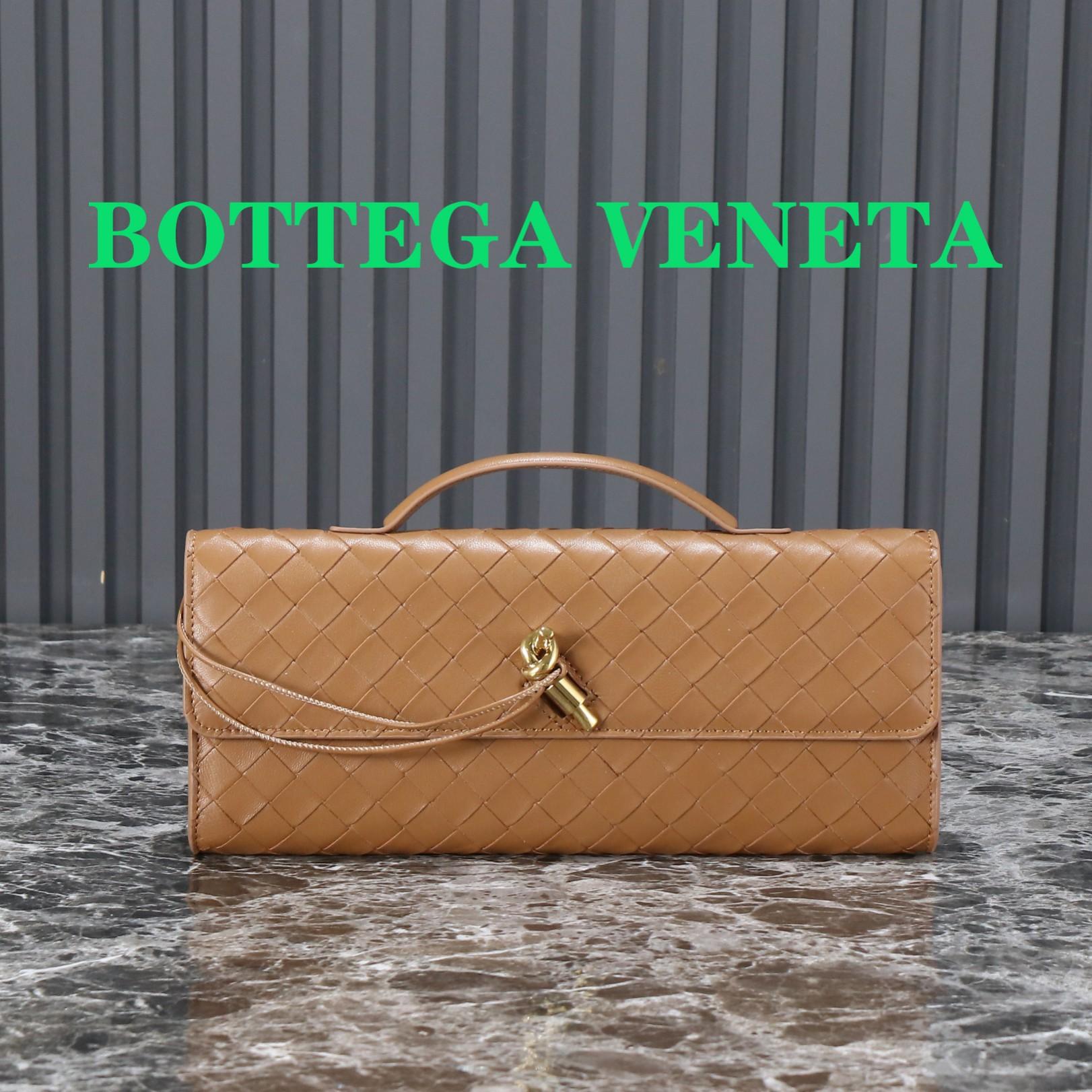 Bottega Veneta Andiamo Intrecciato Leather E/W Clutch shop design luxury handbag