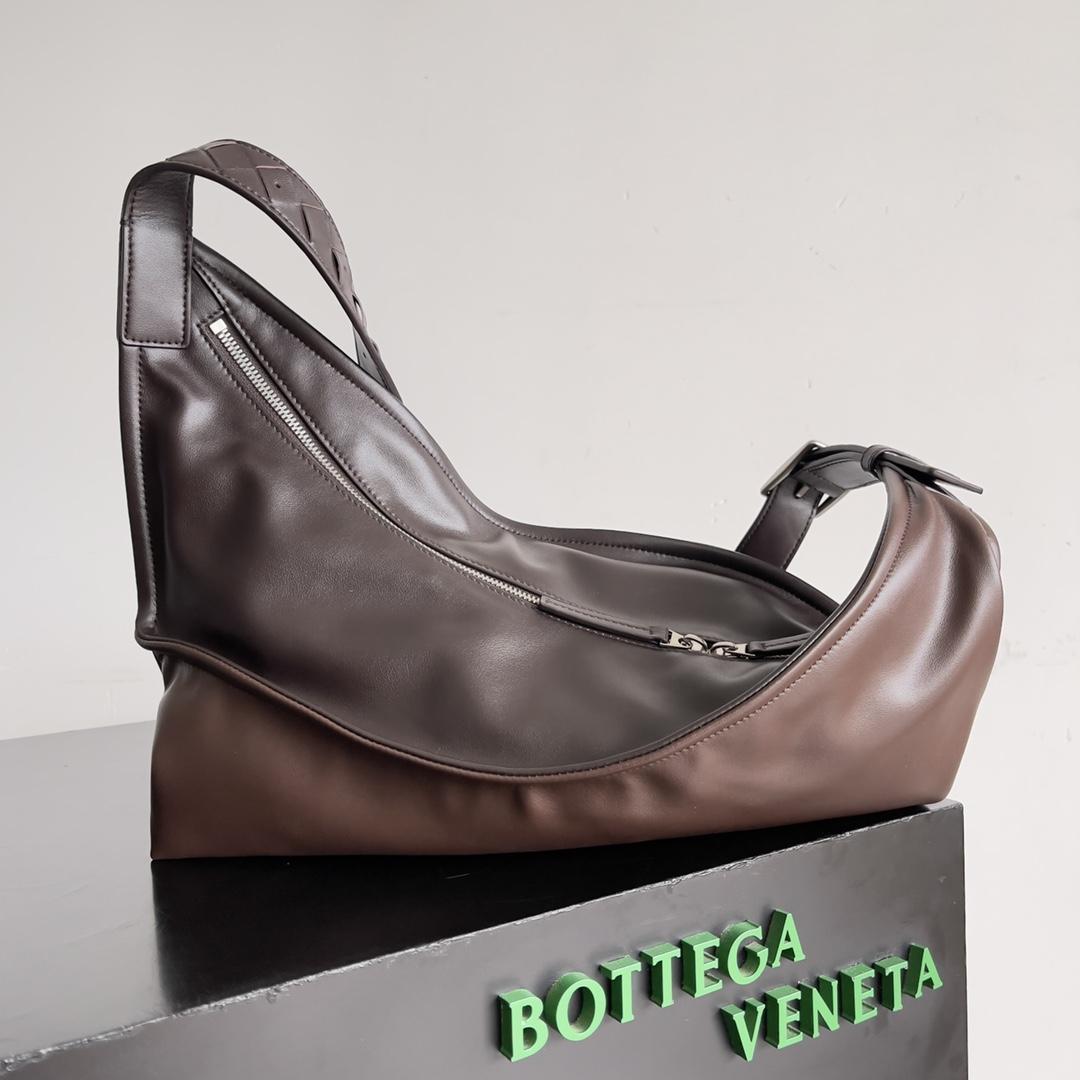 Bottega Veneta Blue Brown Mini Jodie Bag Grained calfskin top handle bag Knotted handbag BV