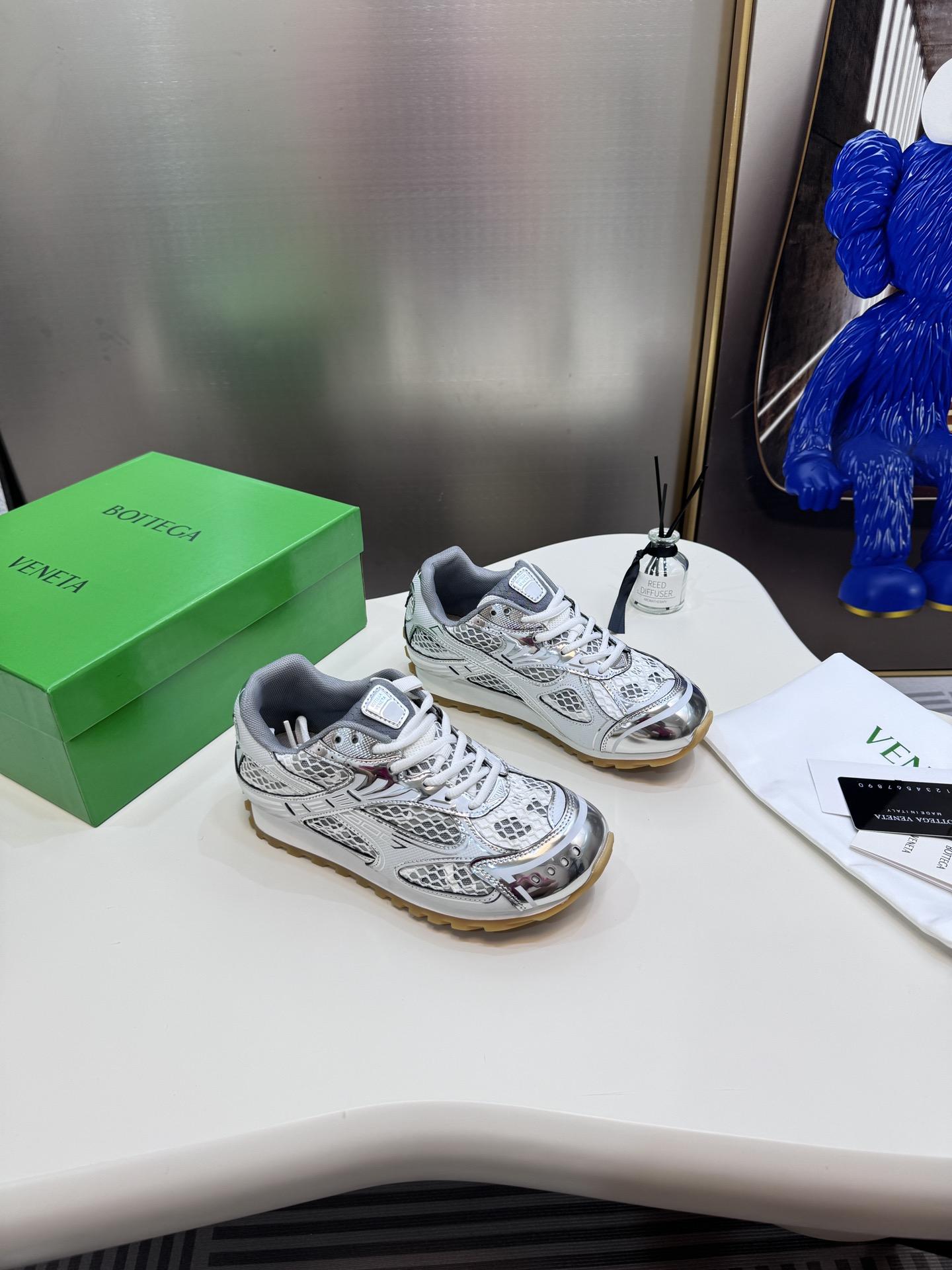 Bottega Veneta White Orbit Low-top lightweight mesh buffed faux-leather sneakers