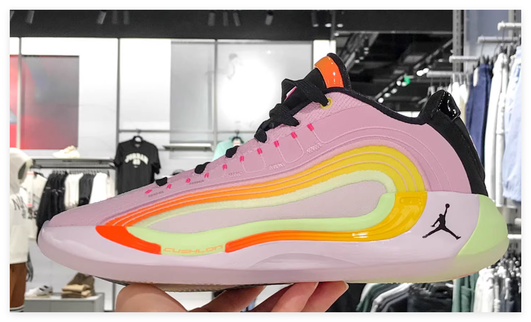 Luka 4 Space Navigator Basketball Shoes Trainers Men Women Fashion sneaker sale