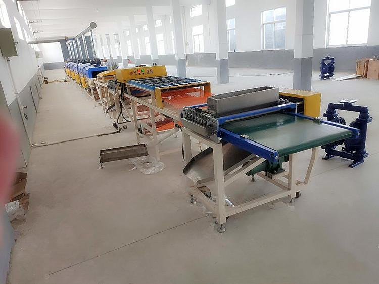 泡沫陶瓷挂漿機風乾機上料成型 2