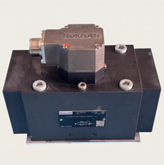 R900944630 4WS2EM16-2X/200B12T315K8CV-114 Servo Directional Valve Rexroth