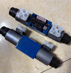 R900955887 3DREP6C-21/25EG24N9K4/M Válvula proporcional Rexroth