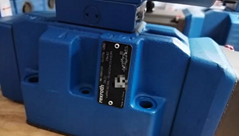 Rexroth R900973371 proportional valve 4WRKE16E200L-3X/6EG24K31/A1D3M