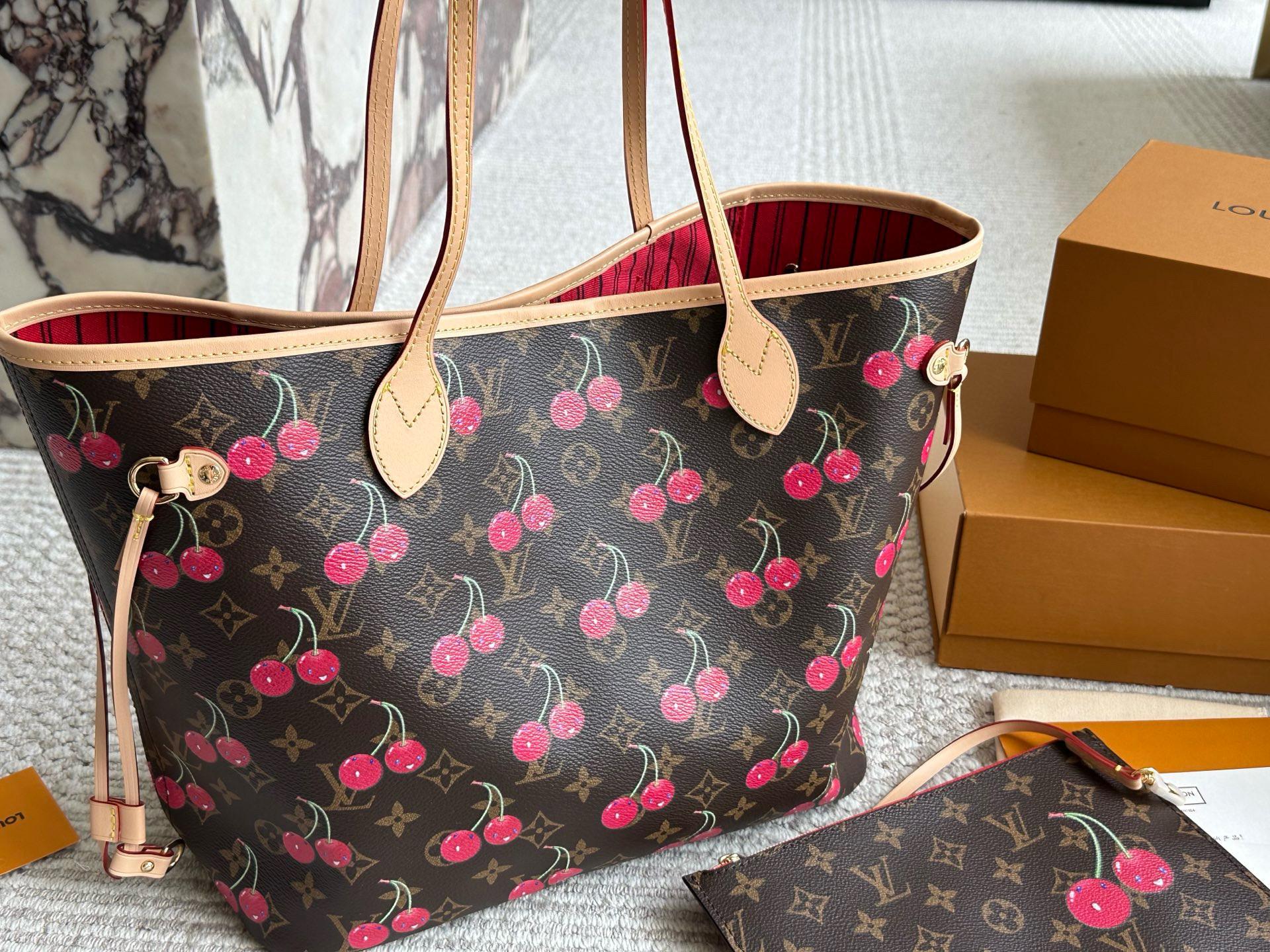 LV Neverfull bag