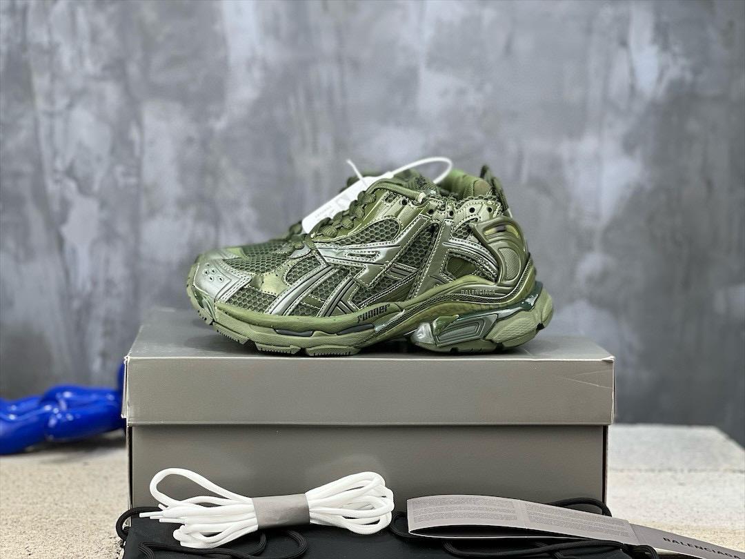 balenciaga runners