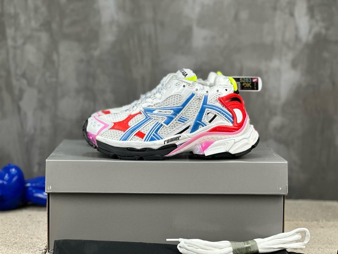 balenciaga runners