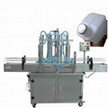 Pneumatic filling machine