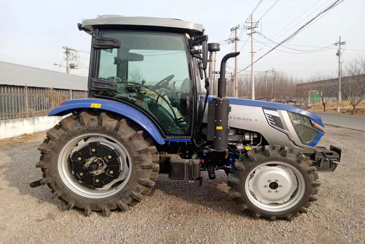 4 wheels Tractor 