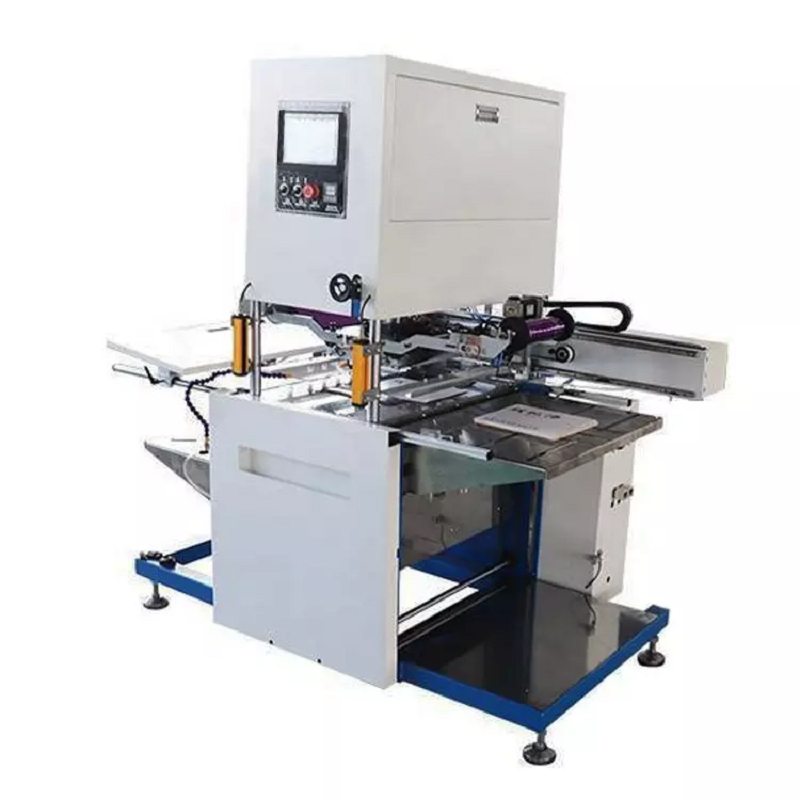 High speed Full Automatic hot foil stamping machine for paper napkin Plastic lea 3