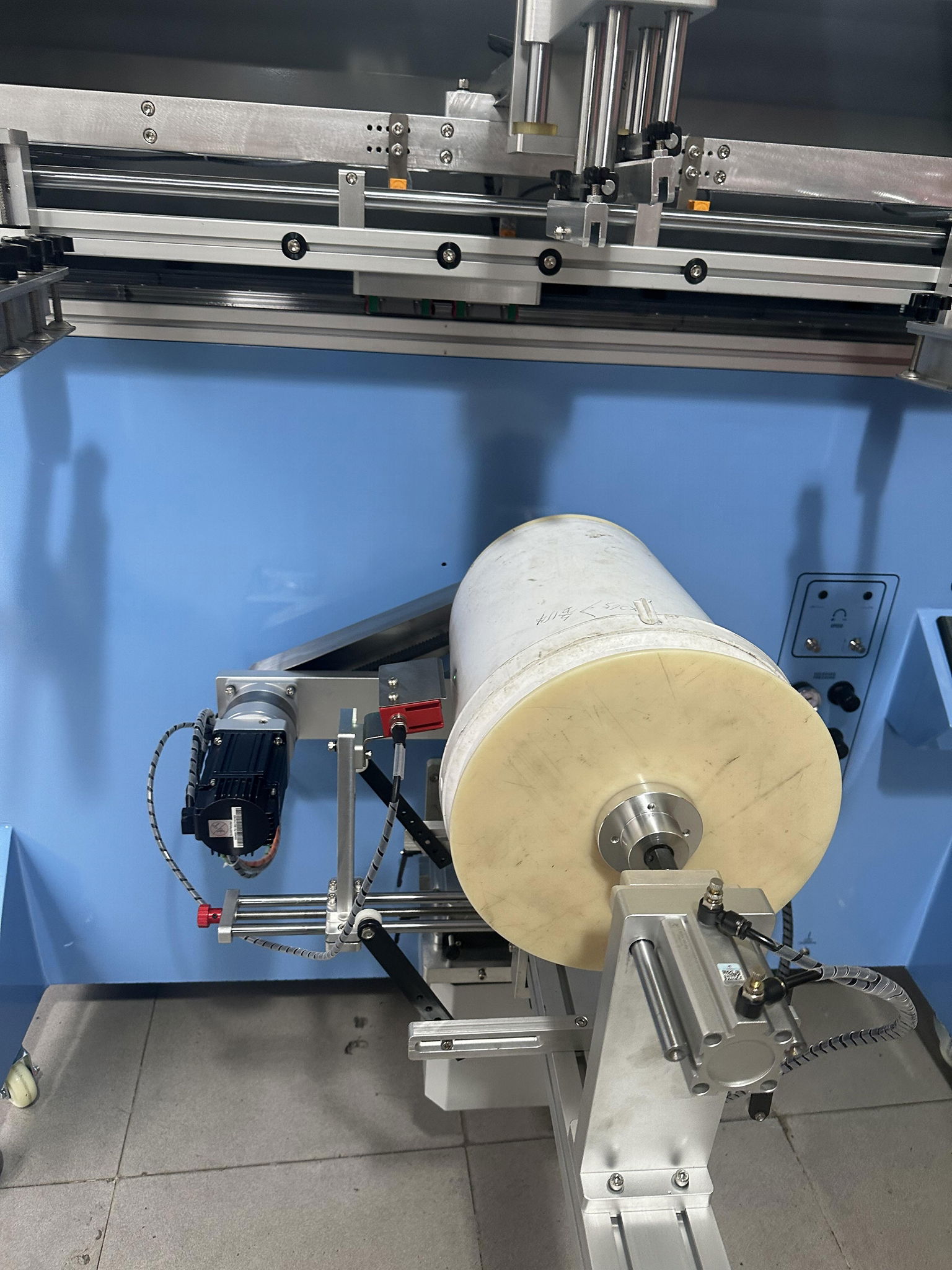 Cylinder Large size Screen Printer With Color Sensor For Big Bucket  5