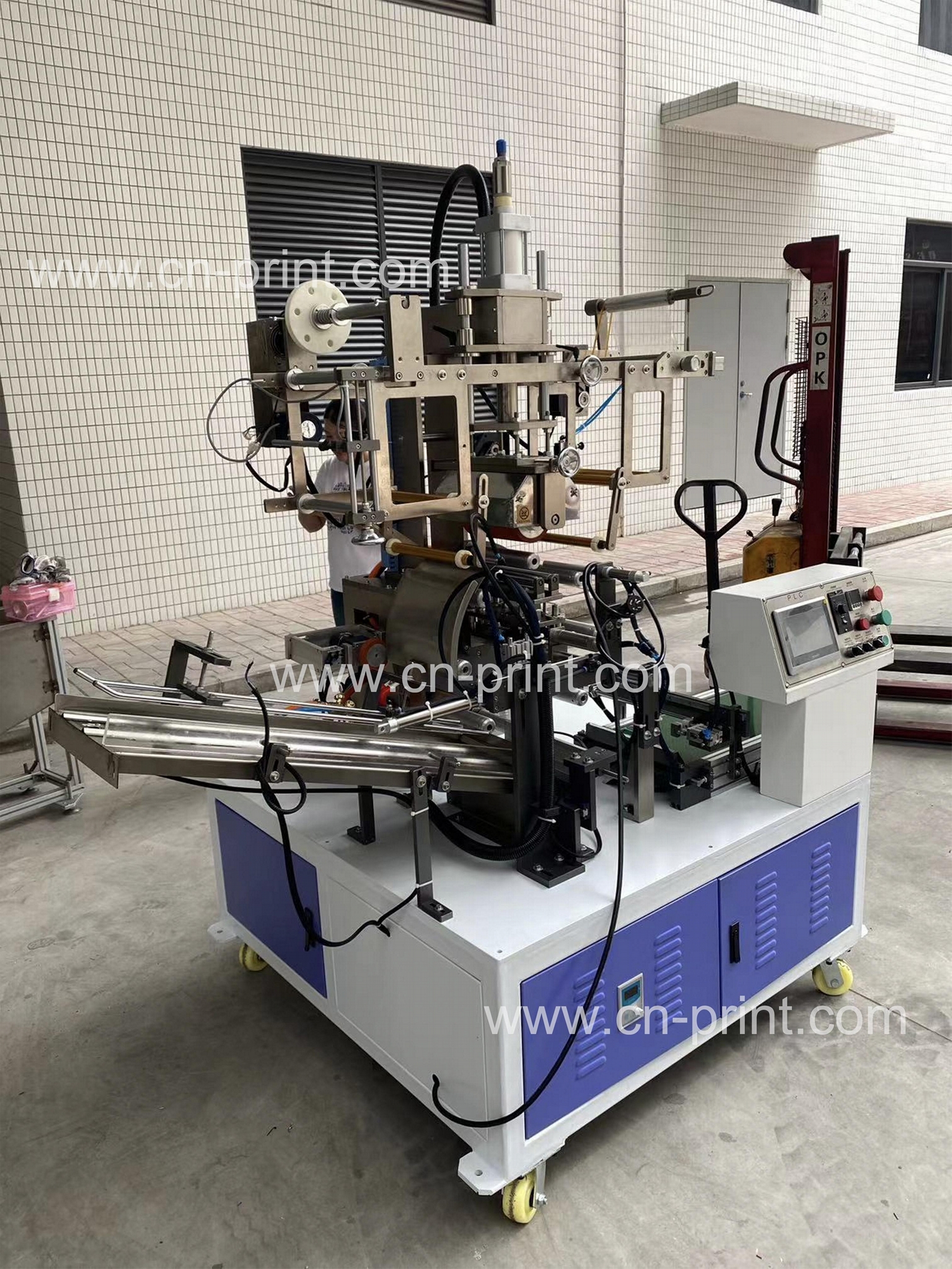 Automatic rotary heat transfer machine with flame processing 4