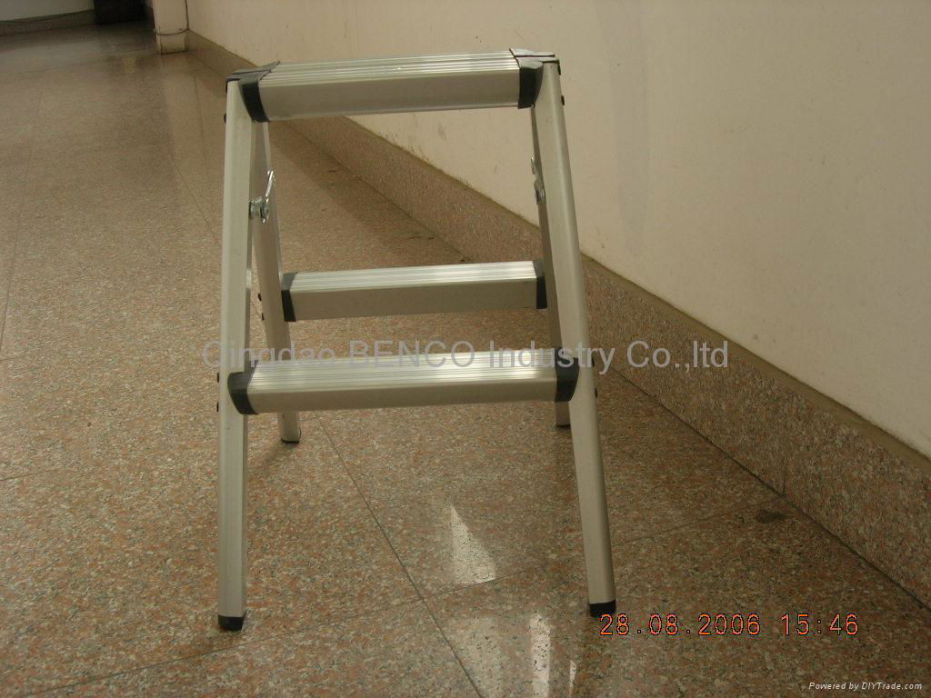 Aluminium step ladder -T5012 4