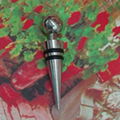 The pointy head is decorated with a round ball bottle stopper 1614023