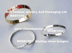 Sterling silver bangle