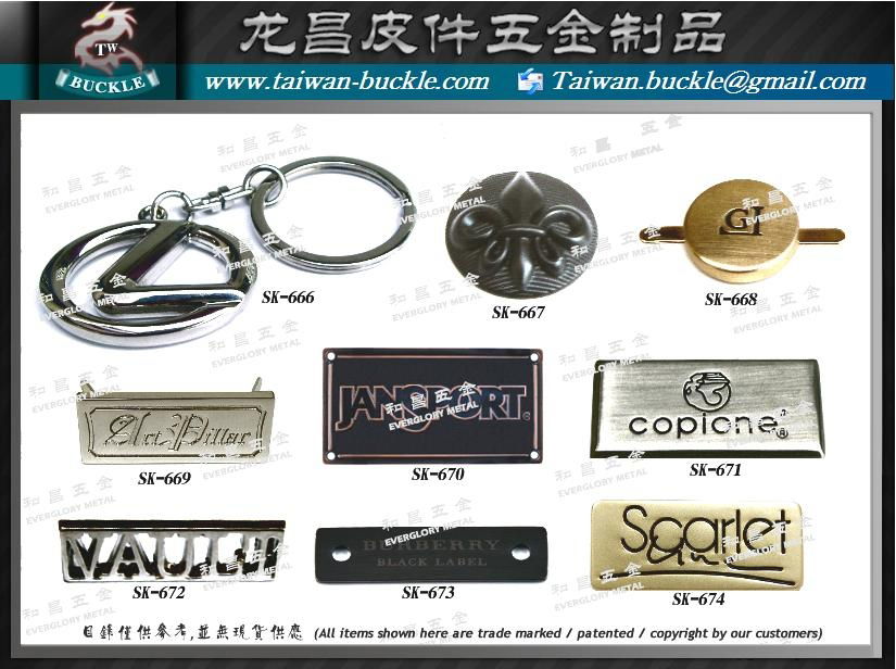  Copper stainless steel locking carabiner key lock bag buckle decorative  2