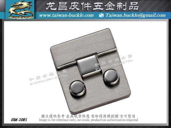 Design of metal buckles for bags and bags, open mold production 3