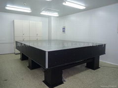 HAP-100 VIBRATION ISOLATION OPTICAL TABLE