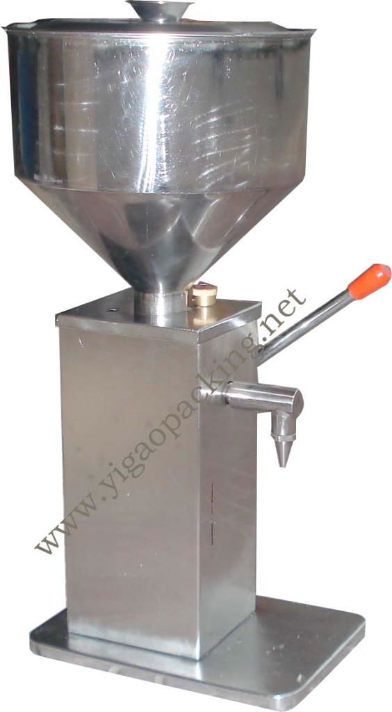 Small pressing filling machine