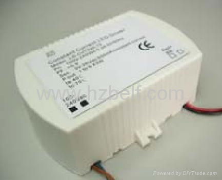 700mA 16.8W Triac Dimmable LED Driver