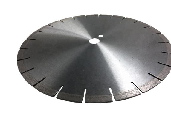 Arrayed diamond saw blades 3