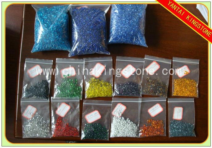 Glass beads for wall coating and decotation